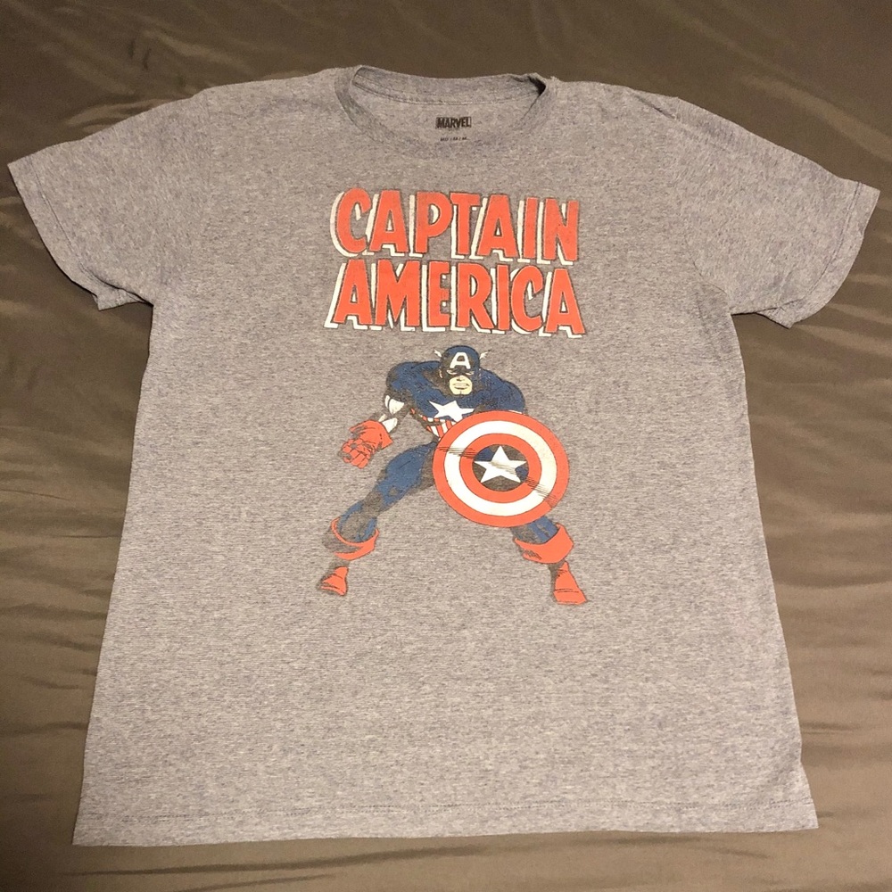 Captain America T-shirt size Men’s Medium